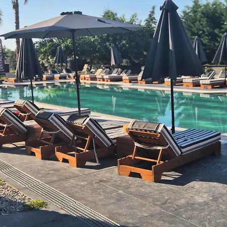 Olympiada Tiora Lux Apartman *
